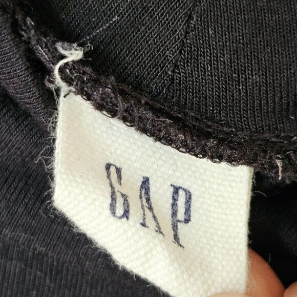 EUC GAP MOCK NECK BLACK TOP SHORT SLEEVES SIZE SMALL - Picture 7 of 9